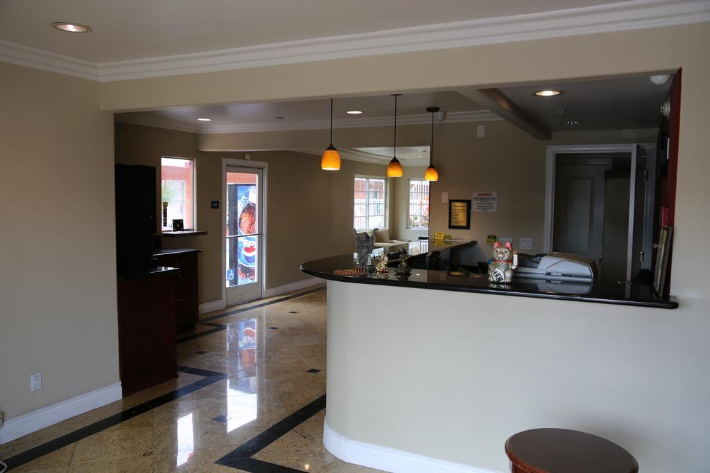 Chateau Inn&Suites Downey Exterior foto